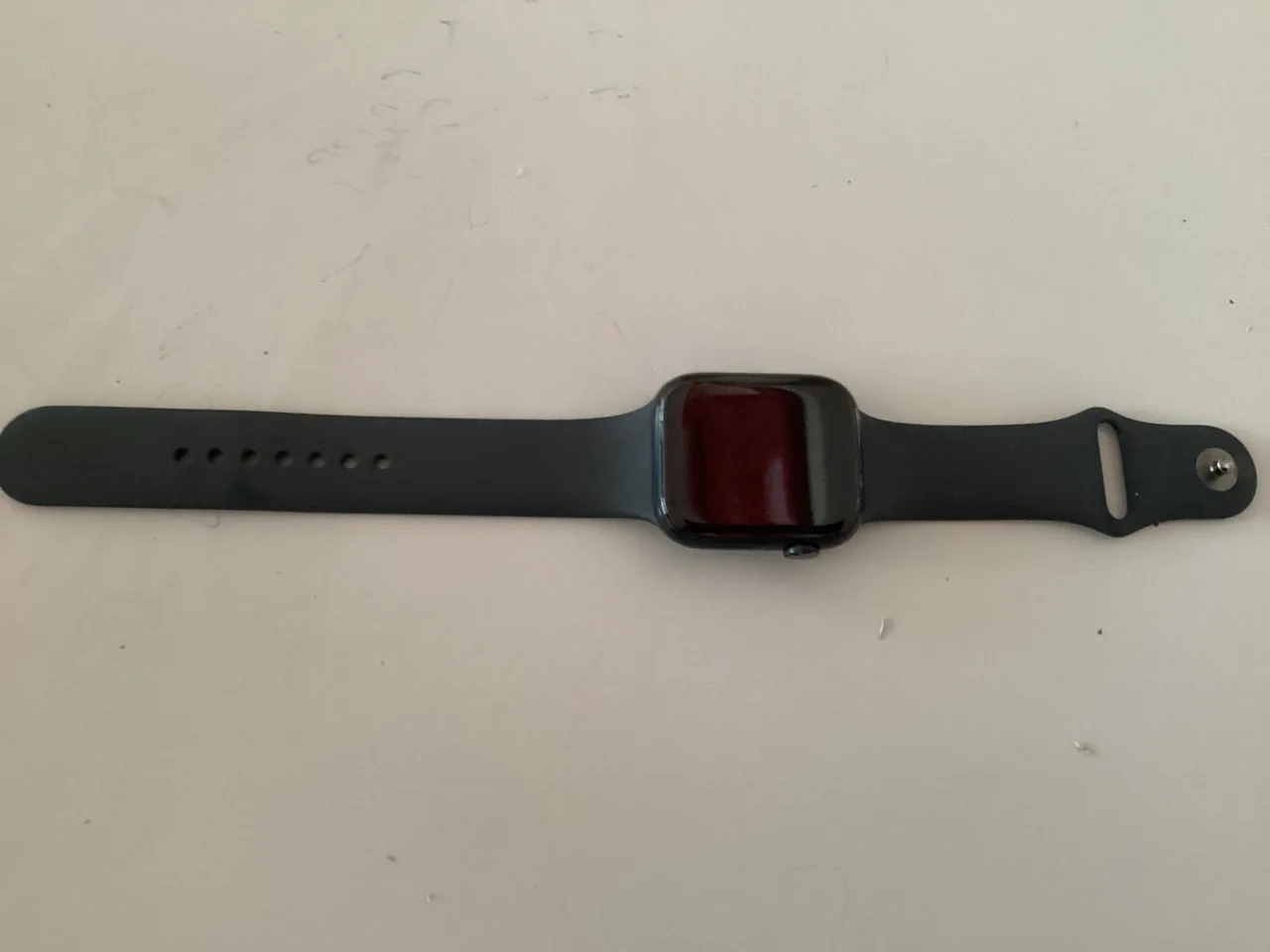 Иллюстрация модели: Apple Watch Series7 45mm