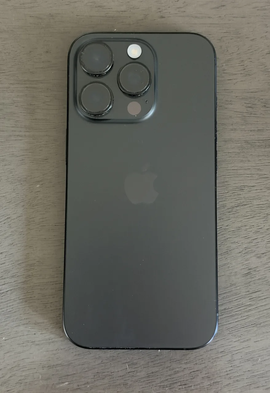 Иллюстрация модели: Apple iPhone16 Pro Black